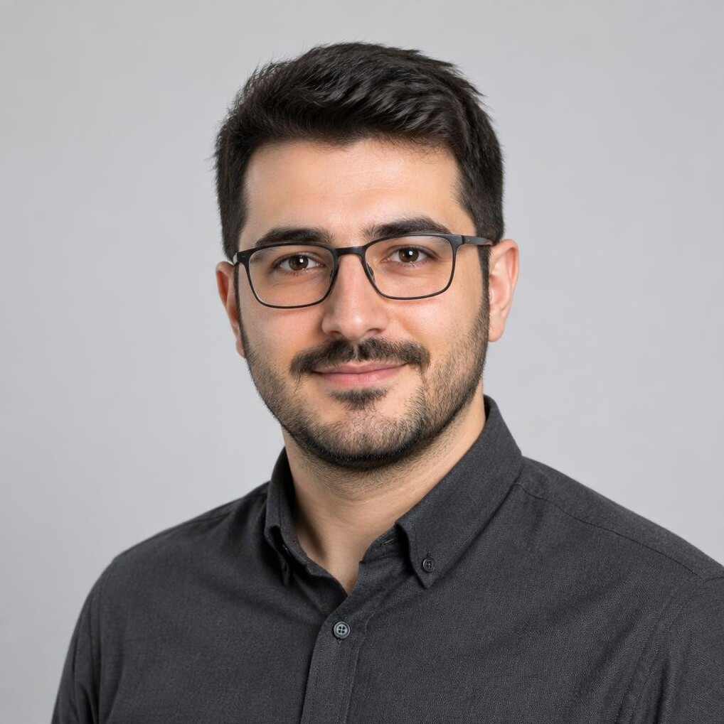 Turkish man in his 30s, broadcast consultant