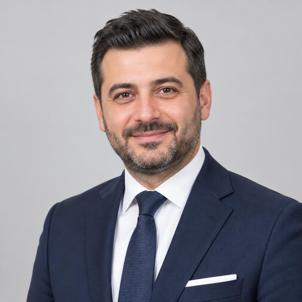 Turkish man in his 40s, founder and crisis management director