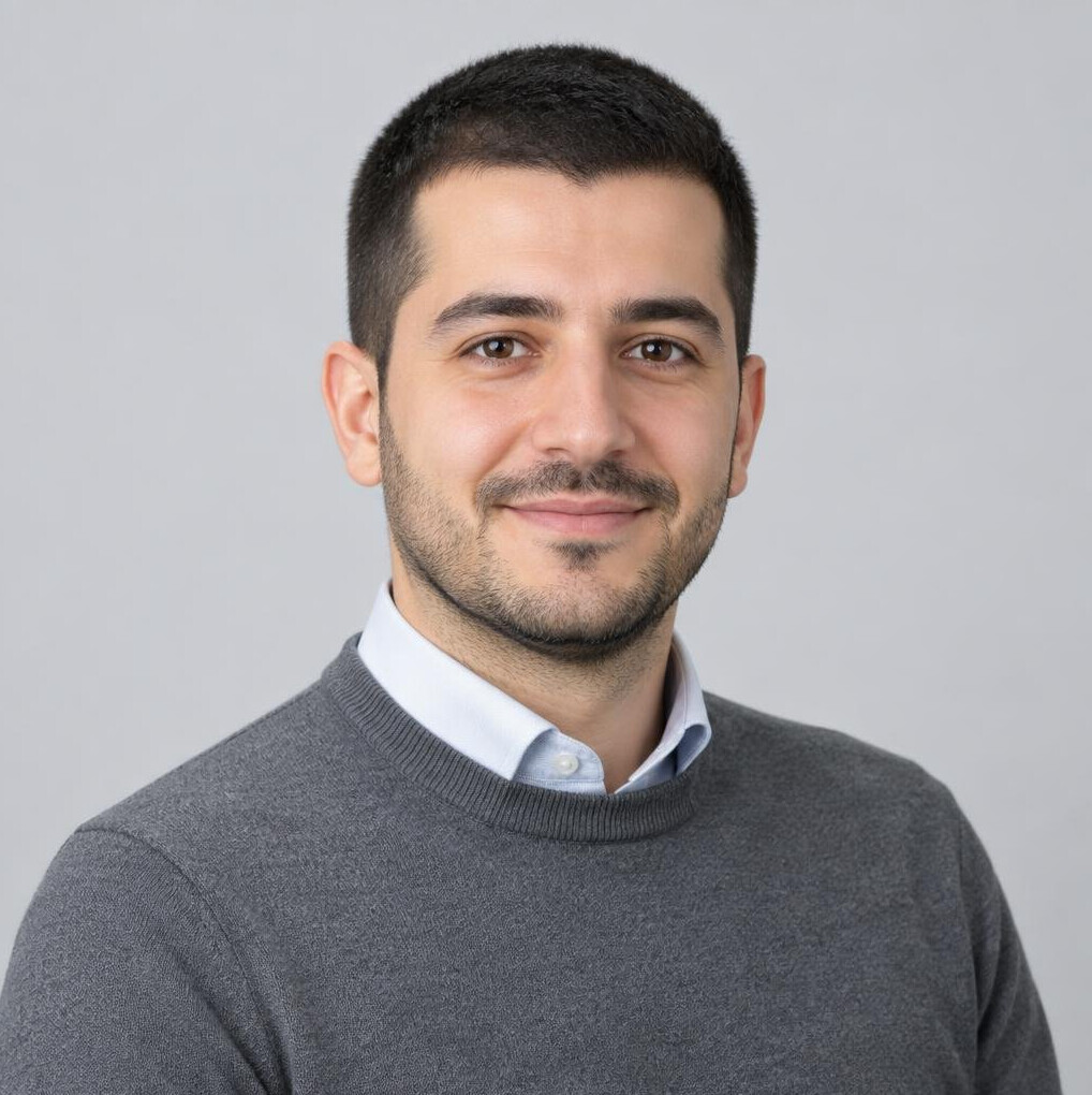Turkish man in his 30s, operations manager
